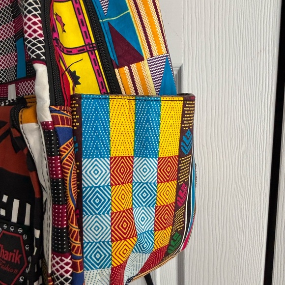 Geometric Backpack - Picture 4 of 11